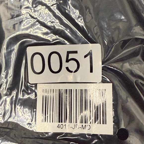 Girlfriend Collective Compressive High Rise Bike Short 8.5" Inseam Black M NWT - Picture 15 of 16